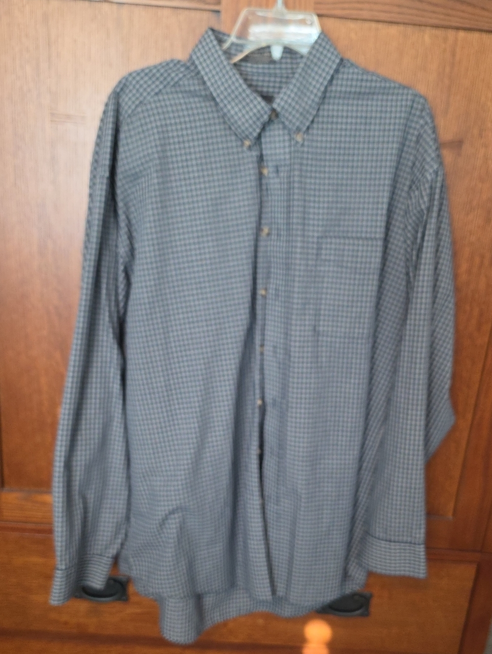 Van Heusen Men's Navy and Gray Micro-Check Button-Down Shirt
